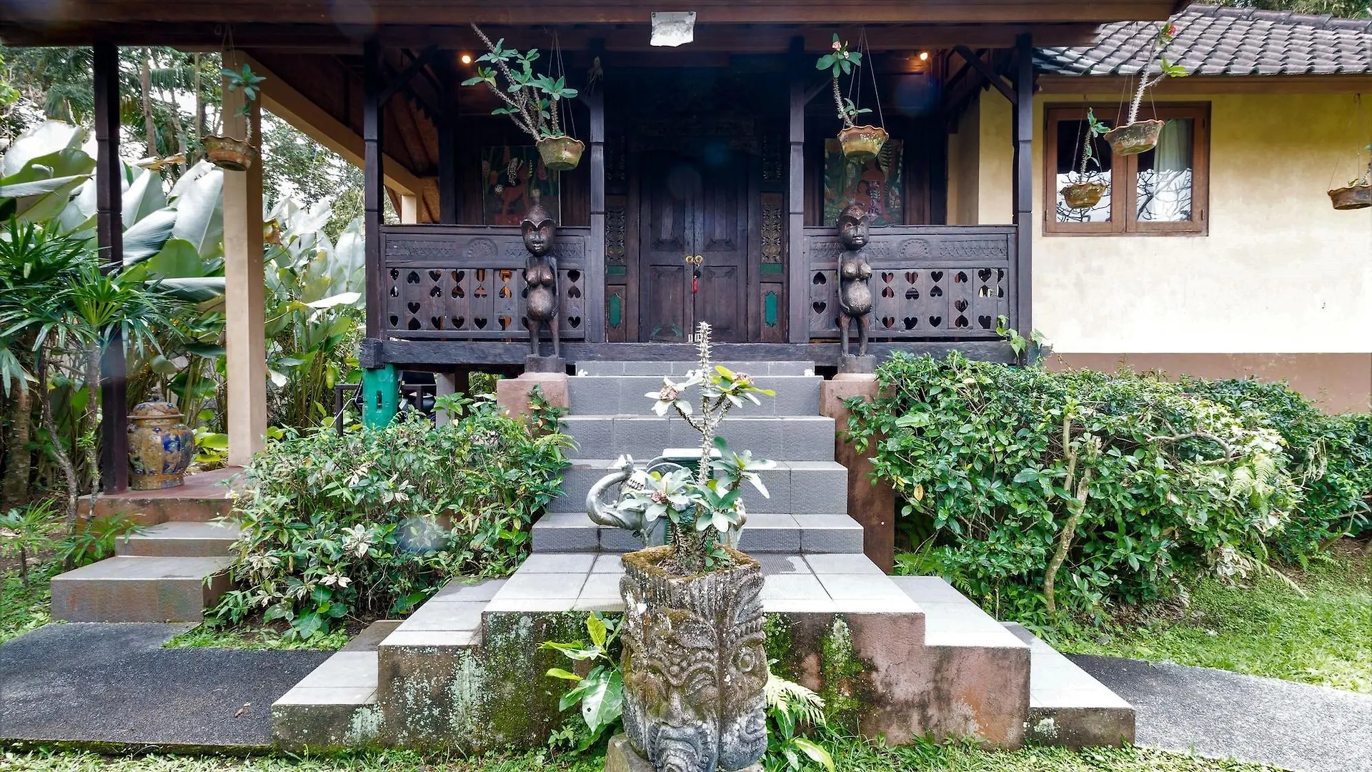 Tanah Merah Art Resort By Agata Ubud